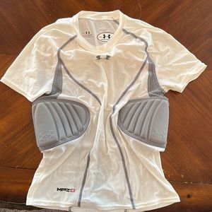 Under Armour padded top YXL